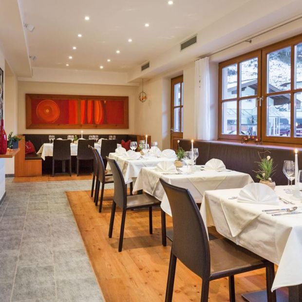 Wir verwöhnen Sie kulinarisch in unserem Restaurant mit regionalen Produkten