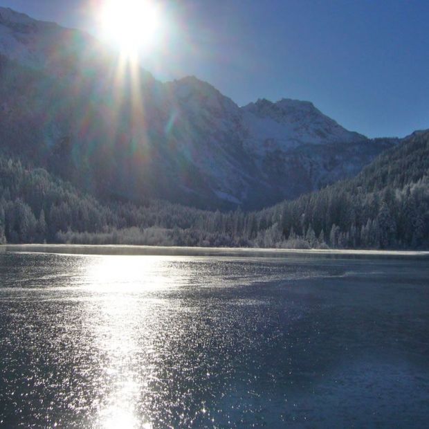 Jägersee in Kleinarl - traumhafte Ansicht bei strahlendem Sonnenschein